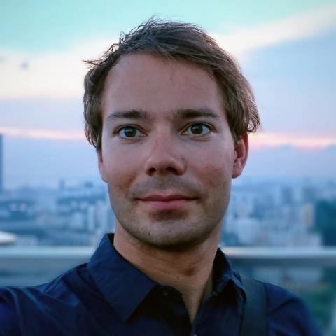 Thomas Beckers headshot
